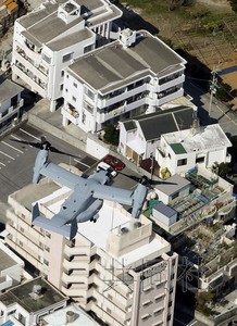 10��6����ֱ���Cģʽ�w��(j��ng)�_�K�h��Ұ�����Ͽյ���܊�����\ݔ�CMV-22���~������