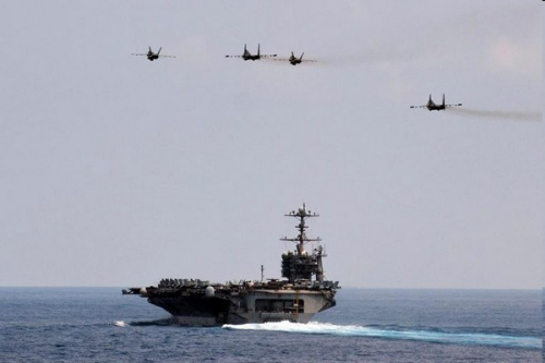  ���܈�(zh��)���΄�(w��)�r(sh��)���ɼ�����(gu��)FA-18E��(zh��n)�C(j��)�c�R��(l��i)������܊�ɳ��ăɼ��K-30��(zh��n)�C(j��)��������(gu��)�����΁Hʢ�D��̖(h��o)��ĸ�Ϸ��w����