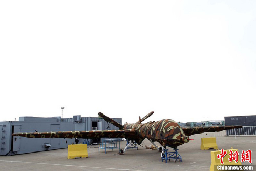 ����ǰ�Ɍ��麣��չ��չ��ģ�͵������o�˙C(j��)���ڽ��꺽չ���Ԍ�(sh��)�չ��11��8����ԓ�C(j��)�ѽ�(j��ng)�M�b�ꮅͣ����չƺ����ԓ��o�˙C(j��)���к����I(y��)���³ɶ��w�C(j��)�O(sh��)Ӌ(j��)�о���������ԓ�C(j��)�b��һ�_(t��i)100�R�������l(f��)��(d��ng)�C(j��)���߂�ȫ����ƽ݆ʽ�𽵺��w��������������w�����_(d��)1100����������m(x��)���r(sh��)�g��20��(g��)С�r(sh��)���ɔy�����N�ɲ�����������/�y������ӌ����O(sh��)�估С�Ϳյش���������Ɉ�(zh��)�бO(ji��n)ҕ���ɲ鼰���ع����΄�(w��)���΄�(w��)��Ҳ�����ھS��(w��n)��������߅��Ѳ߉�ȡ�犷� �z �DƬ��Դ��CFPҕ�X�Ї� 