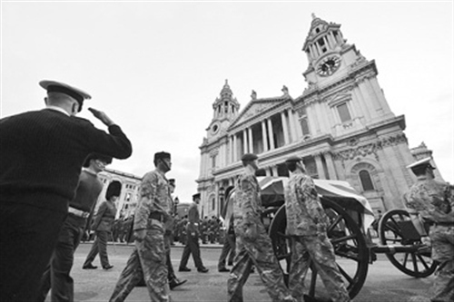 ��D��15�գ���Ӣ���׶��������ʼ��T���ڱ���o�͡��`�ѡ����_ʥ���_����á����A��l(f��)