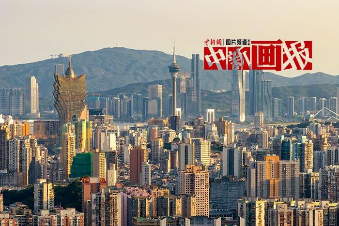 這璀璨的明珠，是我們的驕“澳”