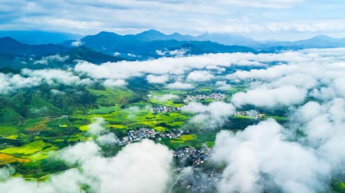 廣西羅城：霧漫秋光美