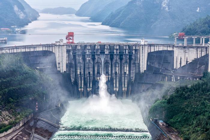 湖北清江隔河巖水庫時(shí)隔9年在非汛期泄洪