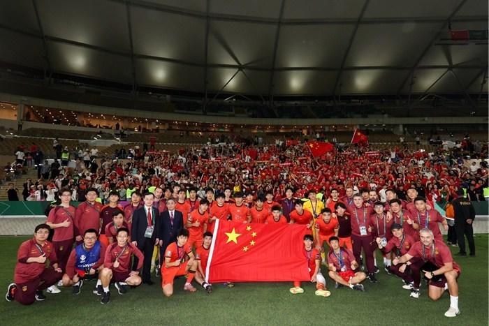 中國隊獲U23男足亞洲杯亞軍 創(chuàng)亞洲杯最佳戰(zhàn)績
