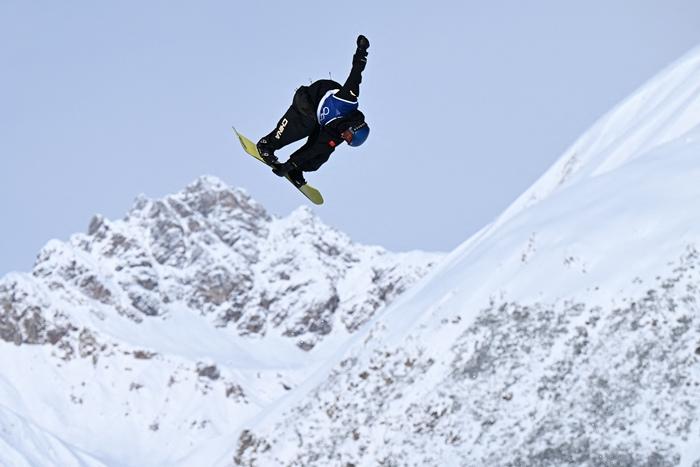 蘇翊鳴單板滑雪男子坡面障礙技巧決賽摘金