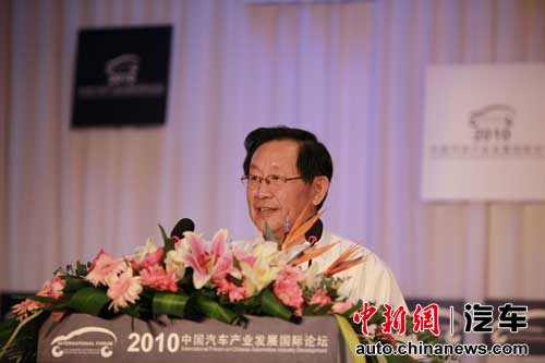 萬(wàn)鋼:電動(dòng)汽車“十二五”專項(xiàng)規(guī)劃草案已制定