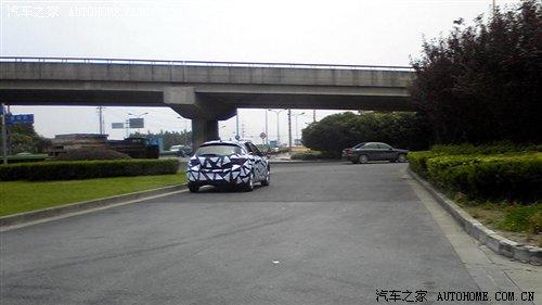 ����˹/��HRV�I(l��ng)� 5�����(n��i)1.6T܇��չ�� ��܇֮��