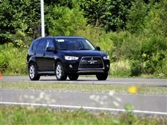 ��܇(ch��)֮�� �M(j��n)������ outlander ex 3.0 ��Ӣ��