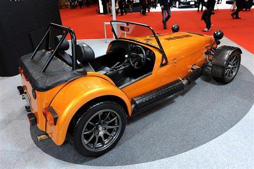 ����175�R�� Caterham�l(f��)����܇CSR 175 ��܇֮��