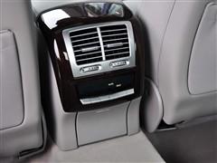 ��܇֮�� �M(j��n)�ڱ��Y ���Ys��(j��) 2010�� s 300l ���F��