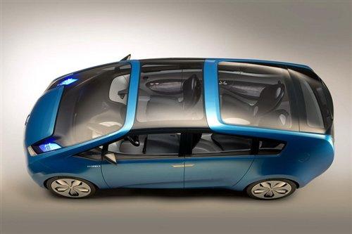 ������Դ�M(j��n)�е��� �S��Ƴ����J˹MPV ��܇(ch��)֮��