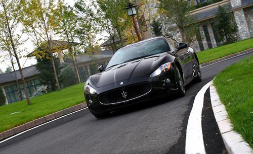 ��ħ�����ԇ�{��ɯ����GranTurismo S ��܇֮��