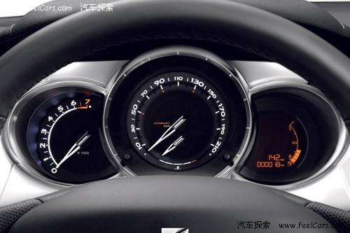 ѩ�F��DS3Ӣ���ۃr(ji��)13�fԪ ����3���_��