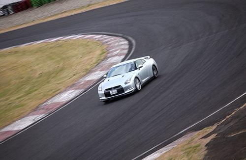 ِ��Ҋ(ji��n)����-�ձ����_(t��i)ِ��ԇ�{�ծa(ch��n)GT-R