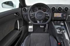 �������������ȊW��TT Coupe�c���п�