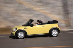 �帣�R�T ԇ�{���30�f���e��ͬ܇��