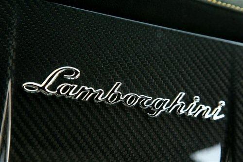 ��ŭ�Ĺ�ţ ԇ�{�m������Superleggera ��܇֮��