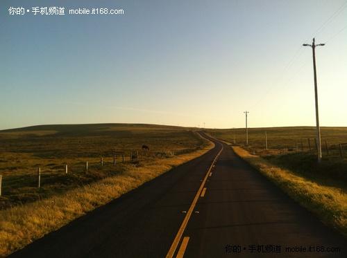 ���՘ӏ��״��ع⣺iPhone 4�܏�(qi��ng)��