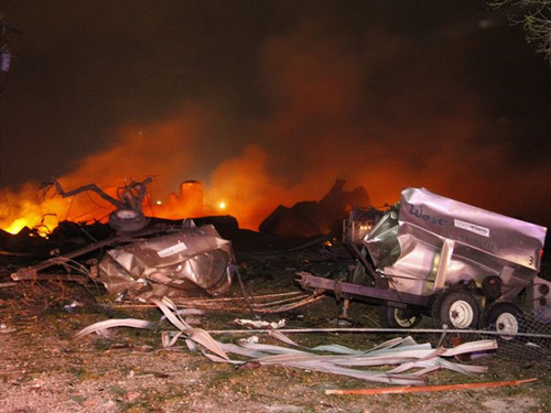 背景:美國(guó)近幾年造成人員傷亡的工廠爆炸事件