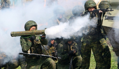 中俄“和平使命-2013”反恐演習結(jié)束(圖)