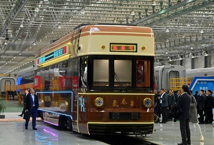 中國(guó)首列氫能文旅列車(chē)“氫春號(hào)”在長(zhǎng)春下線