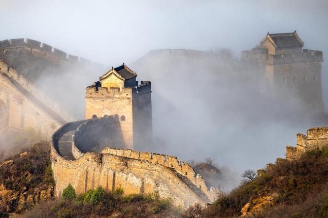 金山嶺長城雨后再現(xiàn)云海景觀